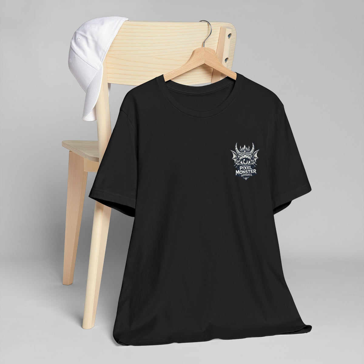 Savage Wolf Graphic T-Shirt — Fierce Retro Beast Design